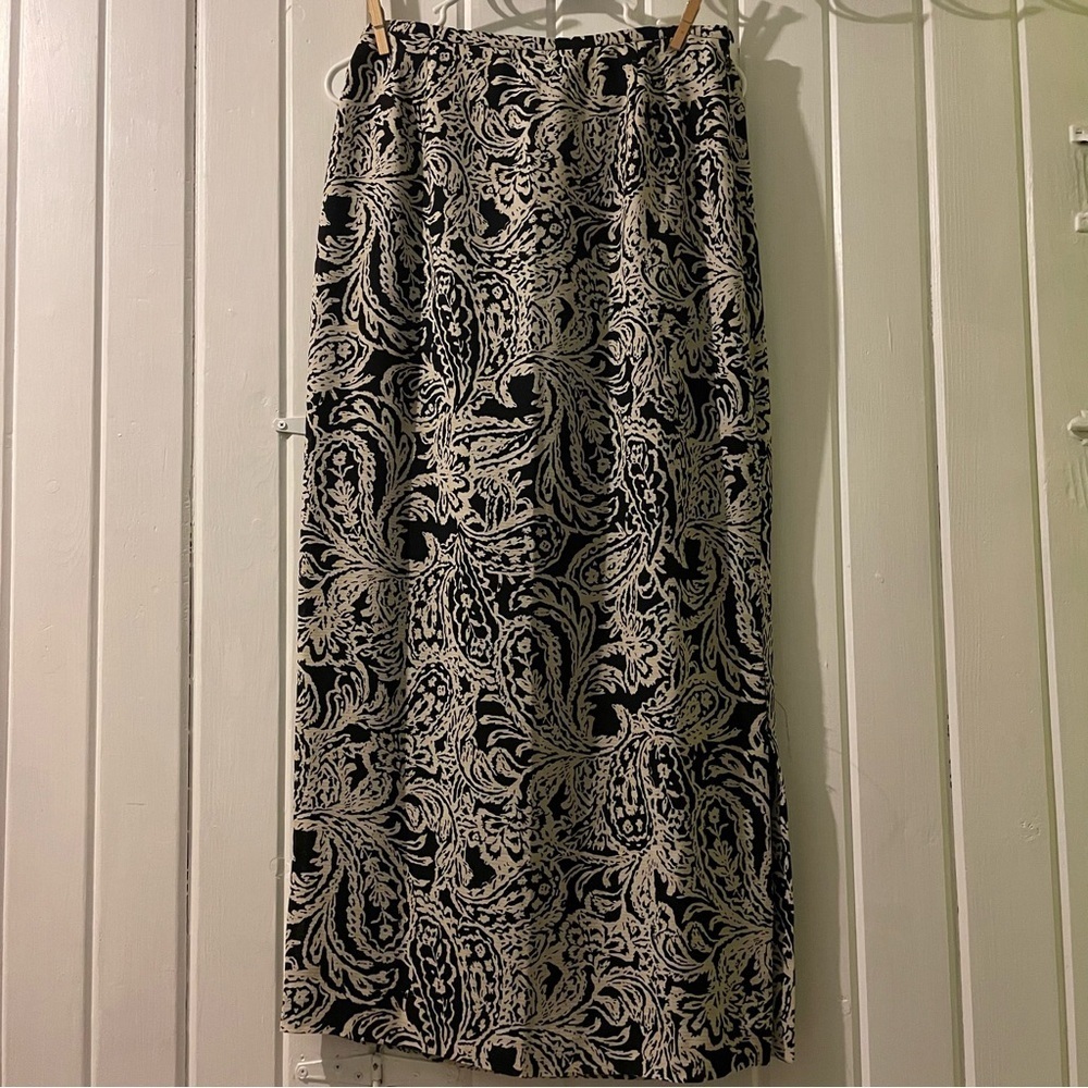 ANN TAYLOR silk paisley skirt-8 NWOT